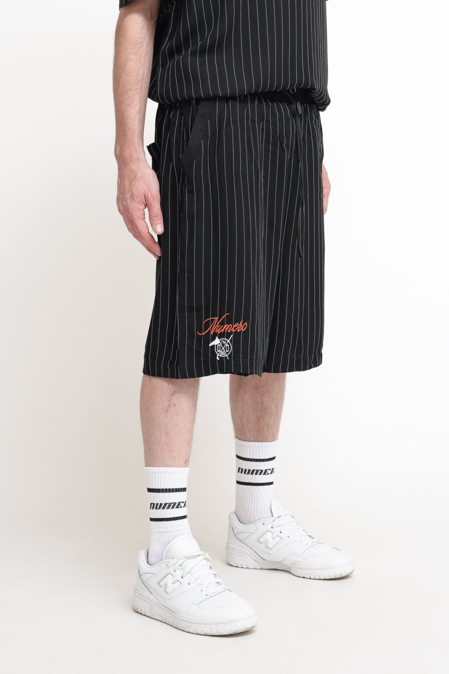 Uomo numero 00 Shorts | Striped Short - Black