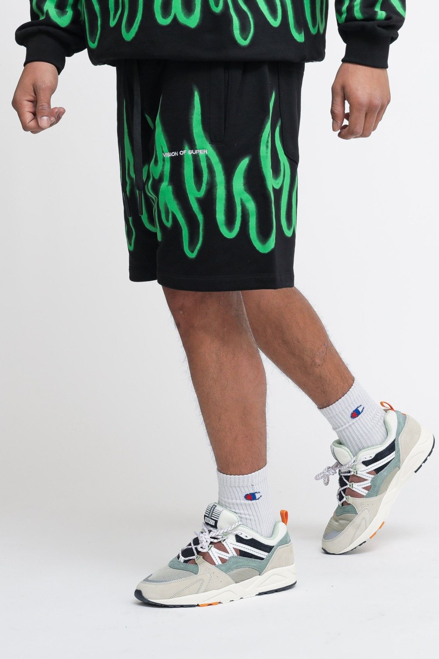 Uomo VISION OF SUPER Shorts | Shorts With Green Spray Flames - Black