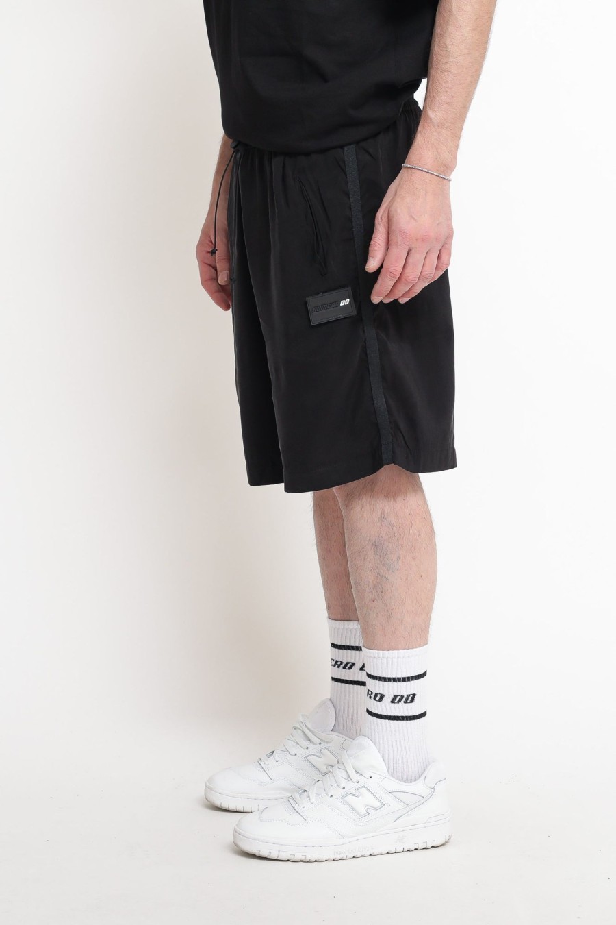 Uomo numero 00 Shorts | Black Cupro Short