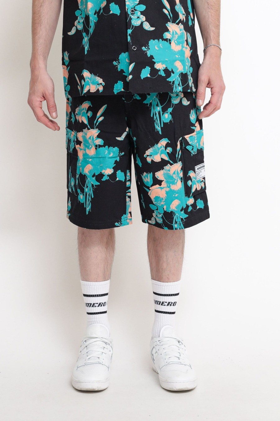 Uomo numero 00 Shorts | Flower Short